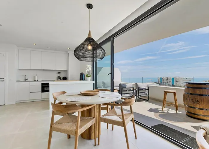 Casa Alicia Higueron With Seaviews *